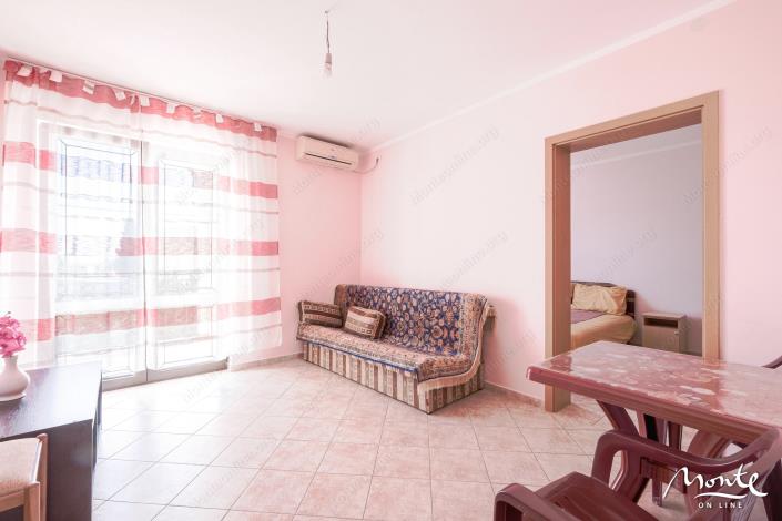 Image No.18-6 Bed House for sale