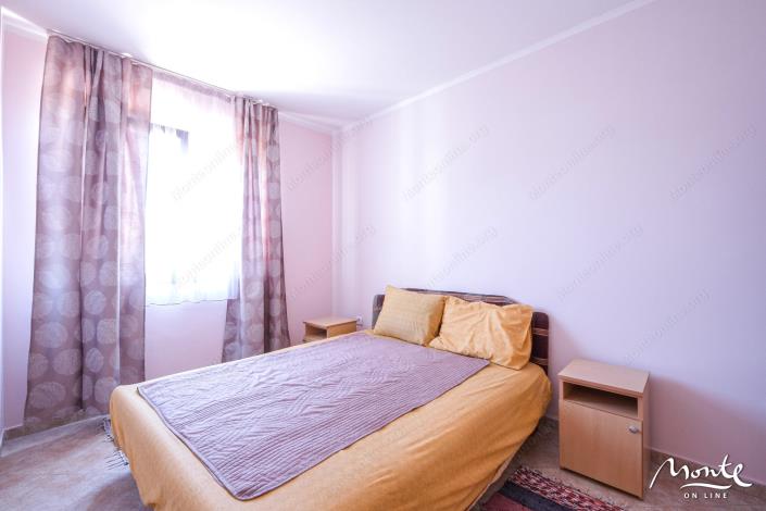 Image No.19-6 Bed House for sale