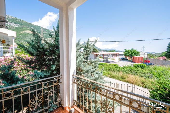 Image No.22-6 Bed House for sale