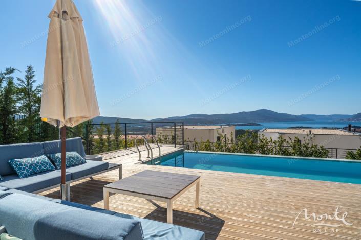 Image No.1-4 Bed Villa for sale