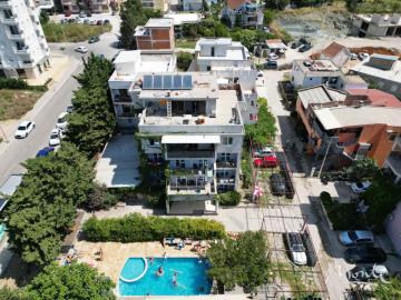 velikolepnyj-4-etazhnyj-otel-s-restoranom-i-parkovkoj-v-300-m-ot-morya-bar_04