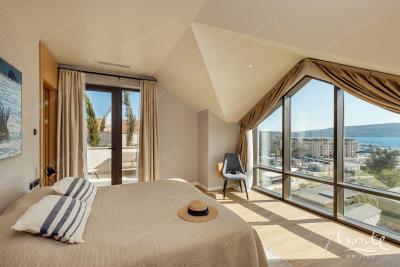 novyj-penthaus-v-porto-montenegro-s-potryasayushhim-vidom-na-boka-kotorskij-zaliv_14