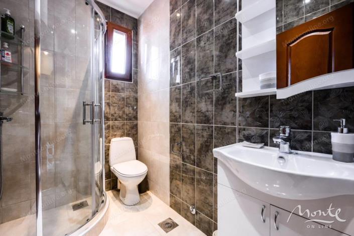 Image No.34-3 Bed House for sale