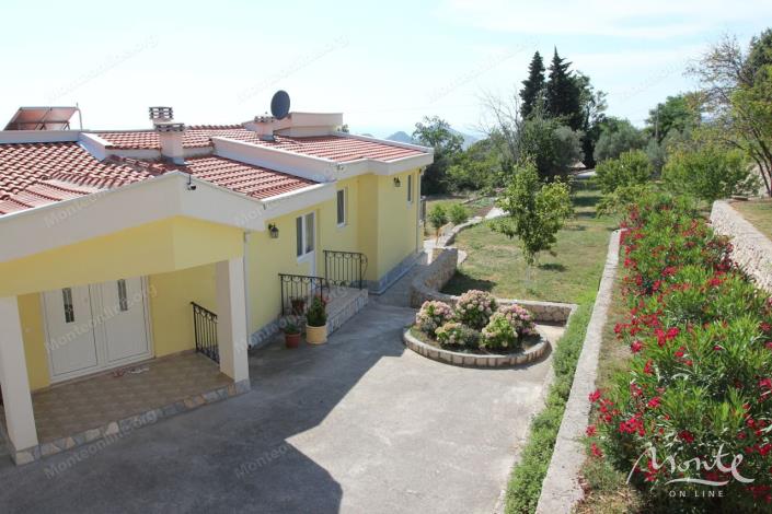 Image No.1-5 Bed House for sale