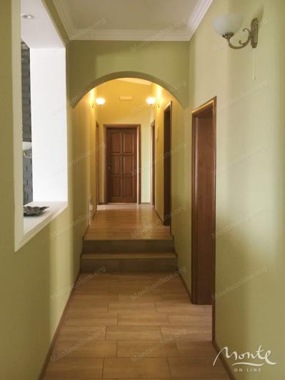 Image No.25-5 Bed House for sale