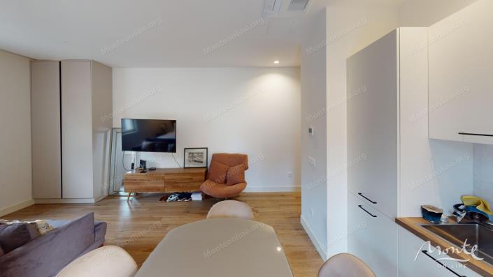 Image No.5-Studio à vendre à Tivat