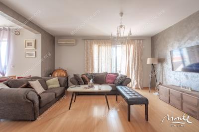 sovremennaya-kvartira-s-2-spalnyami-i-vidom-na-more-v-rajone-lazi-budva_05