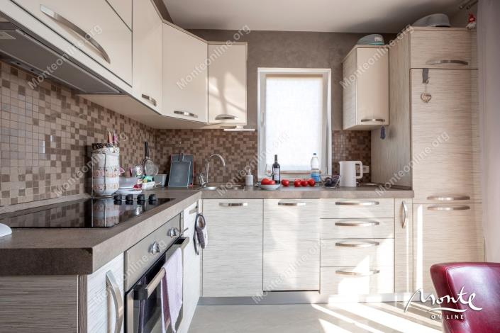 Image No.10-2 Bed Flat for sale