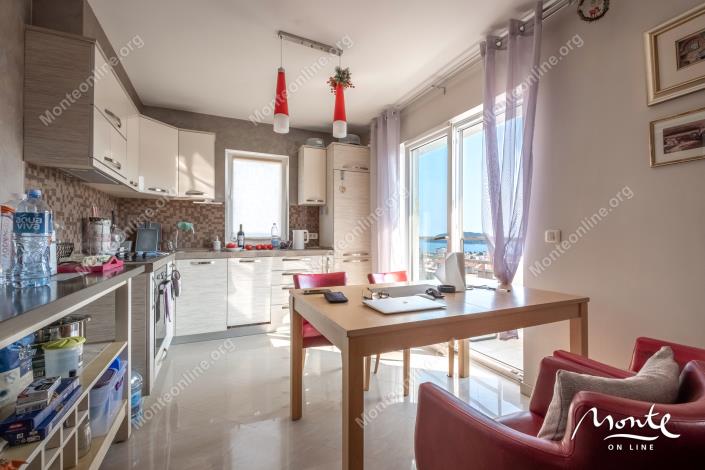 Image No.13-2 Bed Flat for sale