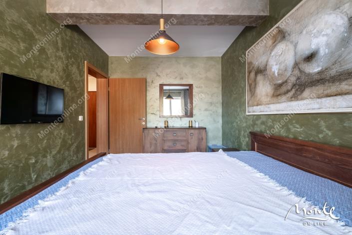 Image No.18-2 Bed Flat for sale