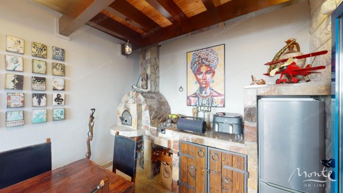 Image No.10-2 Bed Townhouse for sale