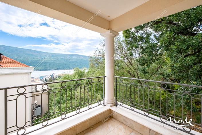 Image No.39-Appartement de 3 chambres à vendre à Ðenovici