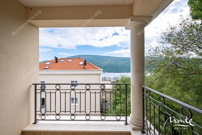 Image No.40-Appartement de 3 chambres à vendre à Ðenovici