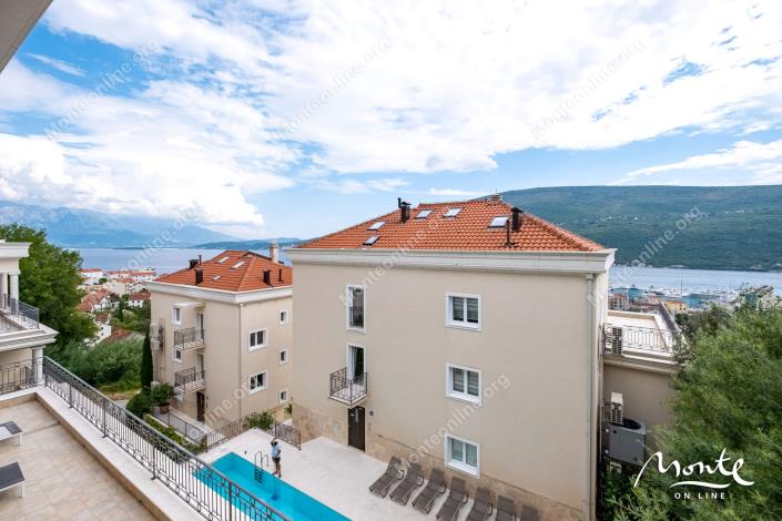 Image No.41-Appartement de 3 chambres à vendre à Ðenovici