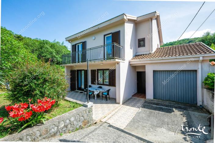 Image No.1-2 Bed House for sale