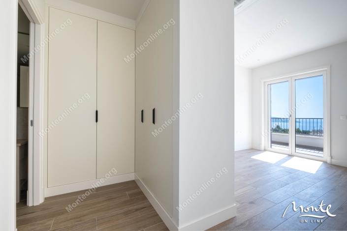 Image No.13-2 Bed Flat for sale