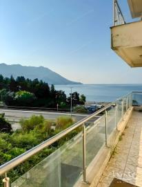 czelyj-etazh-zhilogo-zdaniya-s-5-kvartirami-i-terrasami-s-vidom-na-more-v-bechichah_09