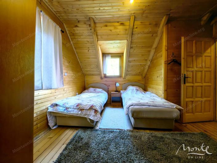 Image No.16-5 Bed House for sale