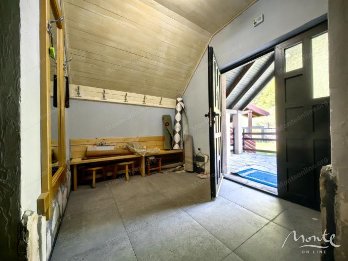 Image No.27-5 Bed House for sale