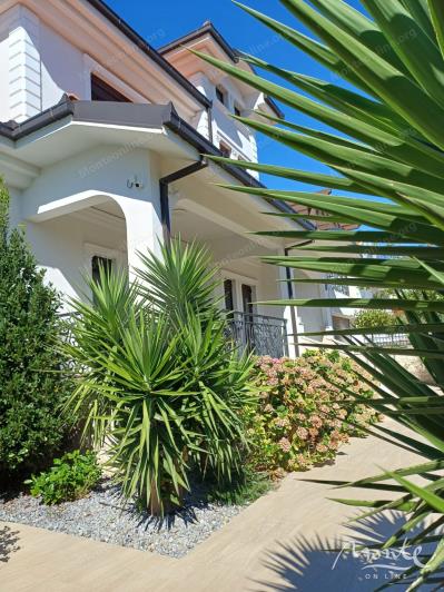 Image No.10-3 Bed Villa for sale