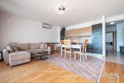 prostornaya-kvartira-s-2-spalnyami-v-komplekse-s-bassejnom-u-morya-przhno_03