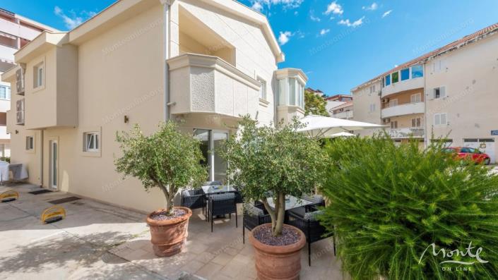 Image No.5-Un hôtel de 9 chambres à vendre à Budva