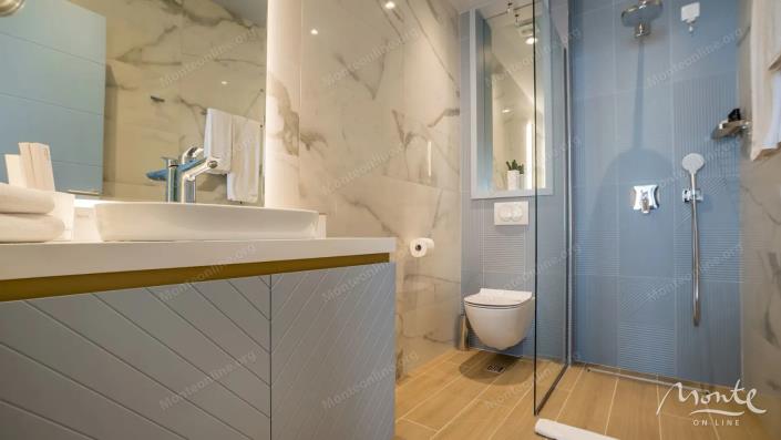 Image No.31-Un hôtel de 9 chambres à vendre à Budva