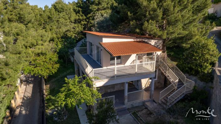 Image No.6-Maison de 4 chambres à vendre à Bar