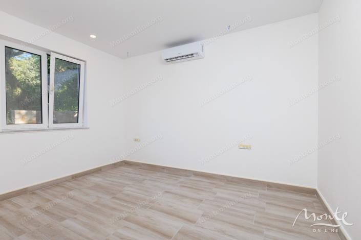 Image No.16-Maison de 4 chambres à vendre à Bar