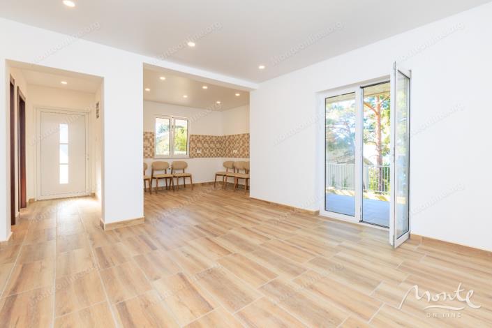 Image No.19-Maison de 4 chambres à vendre à Bar