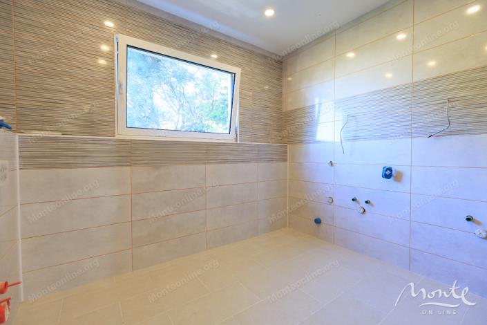 Image No.23-Maison de 4 chambres à vendre à Bar