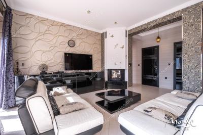 prostornyj-apartament-s-3-spalnyami-i-privatnym-sadom-v-orahovcze_05