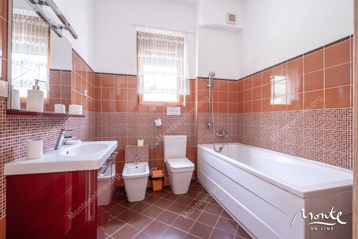 Image No.22-Appartement de 2 chambres à vendre à Kotor