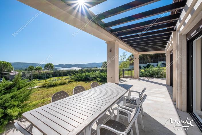 Image No.35-Villa de 6 chambres à vendre à Tivat