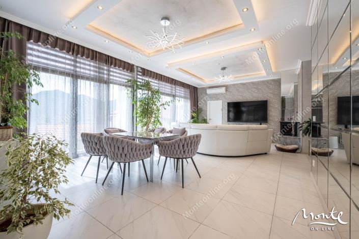 Image No.3-Maison de 6 chambres à vendre à Kotor