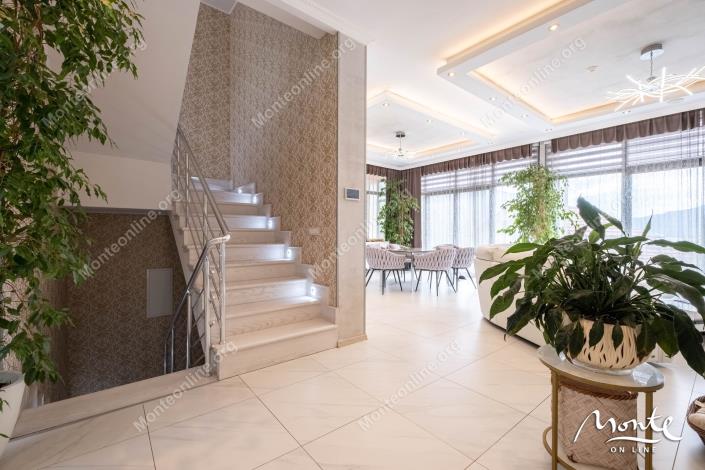 Image No.11-Maison de 6 chambres à vendre à Kotor