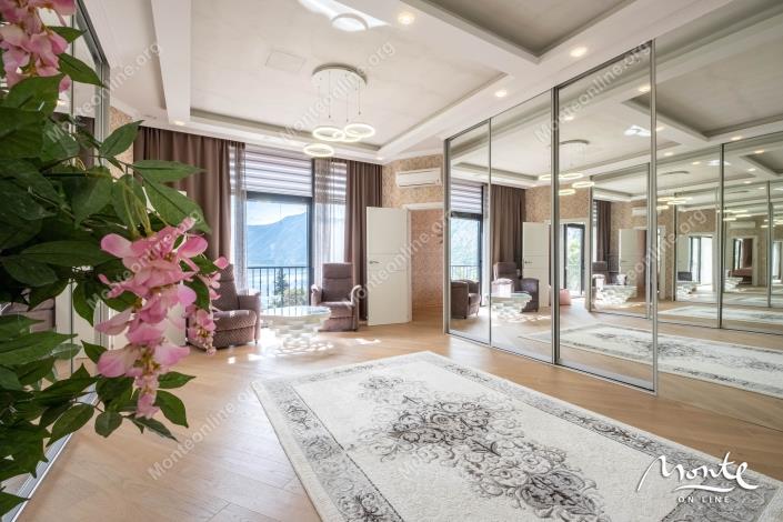 Image No.14-Maison de 6 chambres à vendre à Kotor