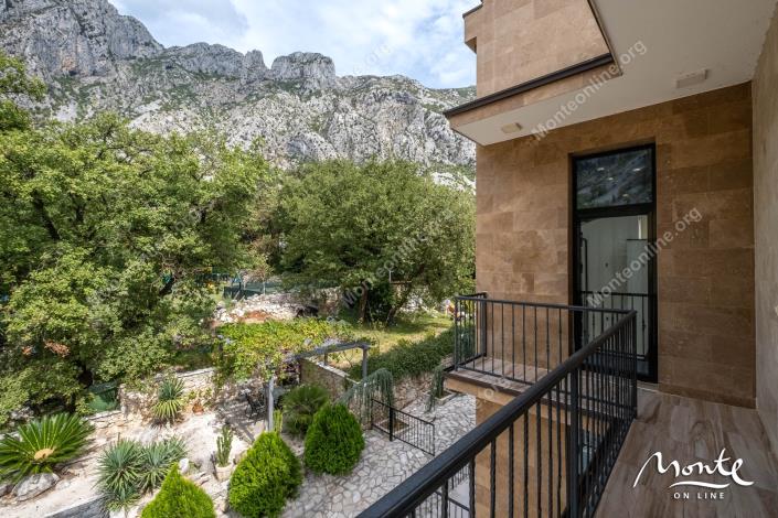 Image No.28-Maison de 6 chambres à vendre à Kotor