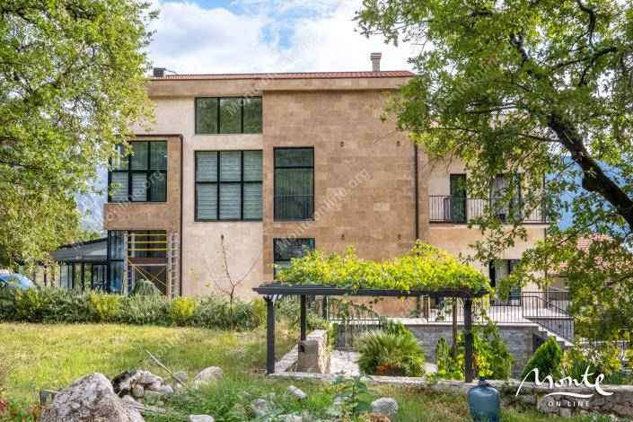 Image No.49-Maison de 6 chambres à vendre à Kotor