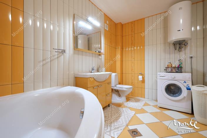 Image No.19-Maison de 5 chambres à vendre à Tivat