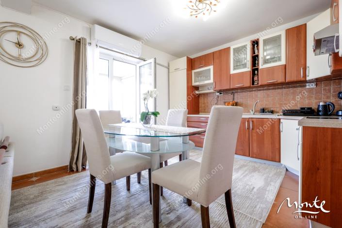 Image No.28-Maison de 5 chambres à vendre à Tivat