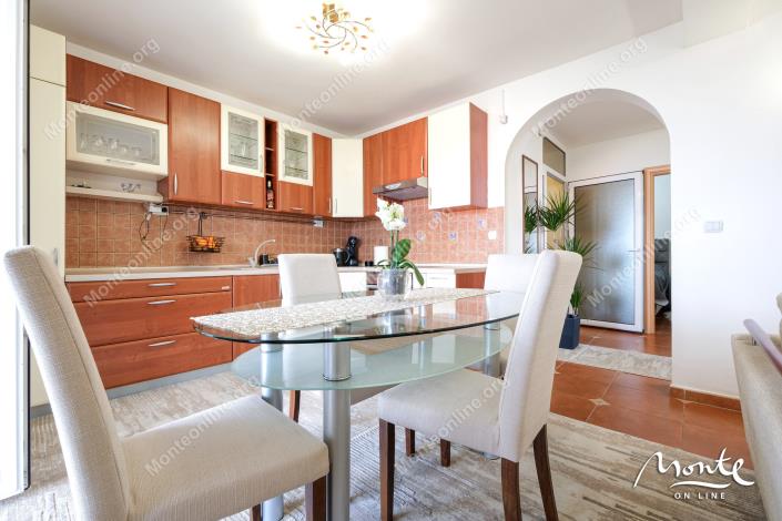 Image No.31-Maison de 5 chambres à vendre à Tivat