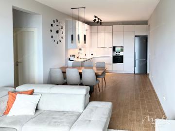 shikarnyj-2-spalnyj-apartament-s-panoramnym-vidom-na-more-v-bechichi_07