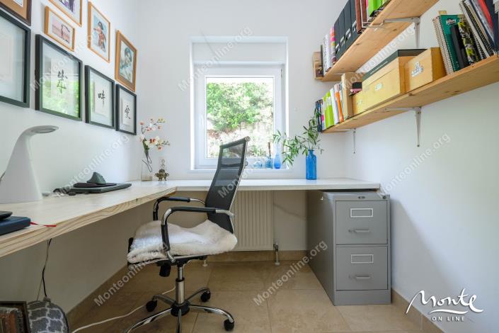 Image No.9-4 Bed House for sale