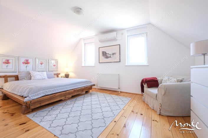 Image No.13-4 Bed House for sale