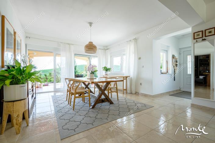 Image No.27-4 Bed House for sale