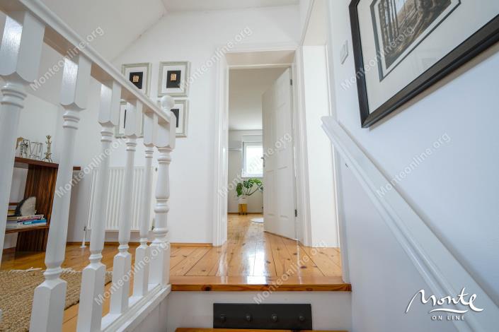 Image No.33-4 Bed House for sale