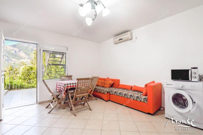 Image No.19-4 Bed House for sale