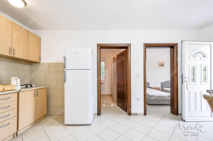 Image No.20-4 Bed House for sale