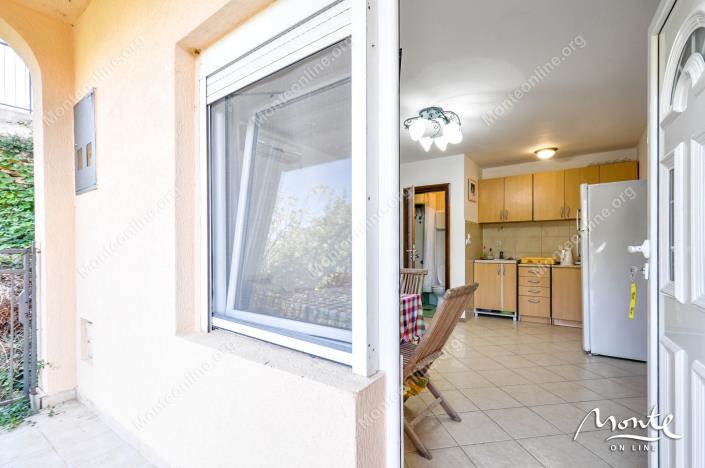 Image No.26-4 Bed House for sale